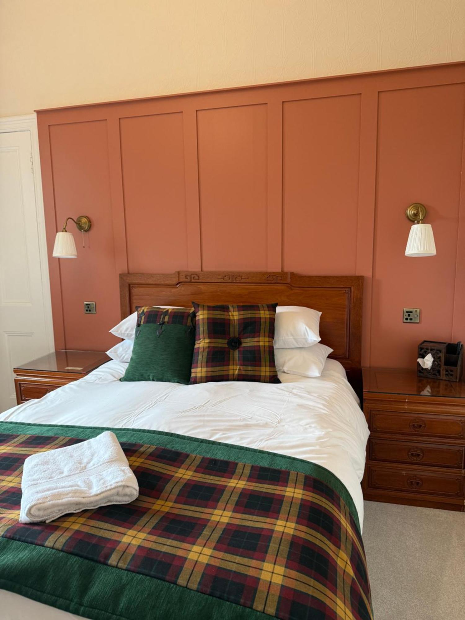 Amaragua Guest House เอดินบะระ ภายนอก รูปภาพ